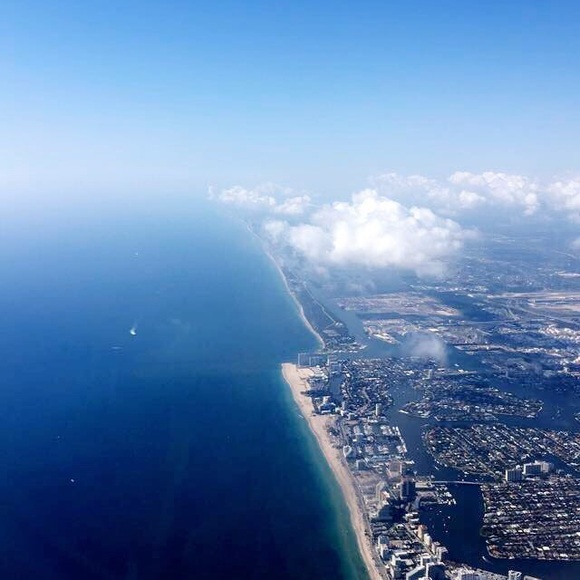 Meet your Posher, Cameren - Picture 1 of 1